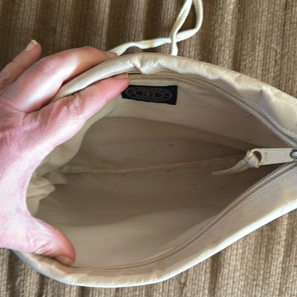 Jennifer Moore crossbody Vintage white cream ivory leather purse bag - Picture 9 of 9